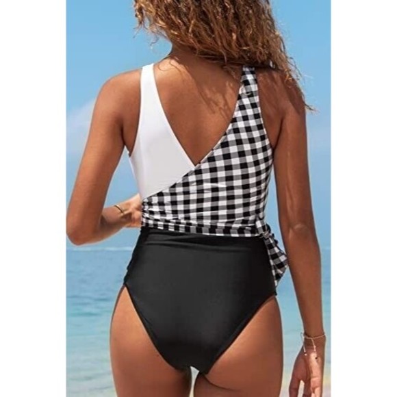 New CUPSHE Large black white gingham check crossover top 1 piece Swimsuit - Picture 8 of 8